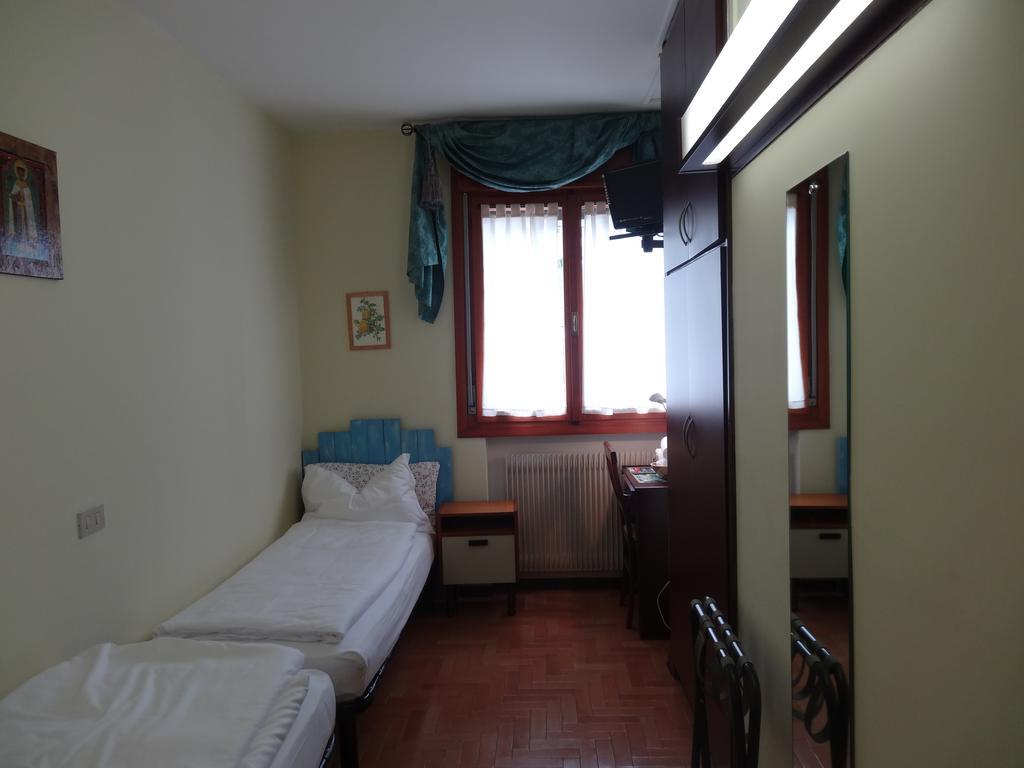 Hotel La Caminatha Val di Zoldo Kamer foto